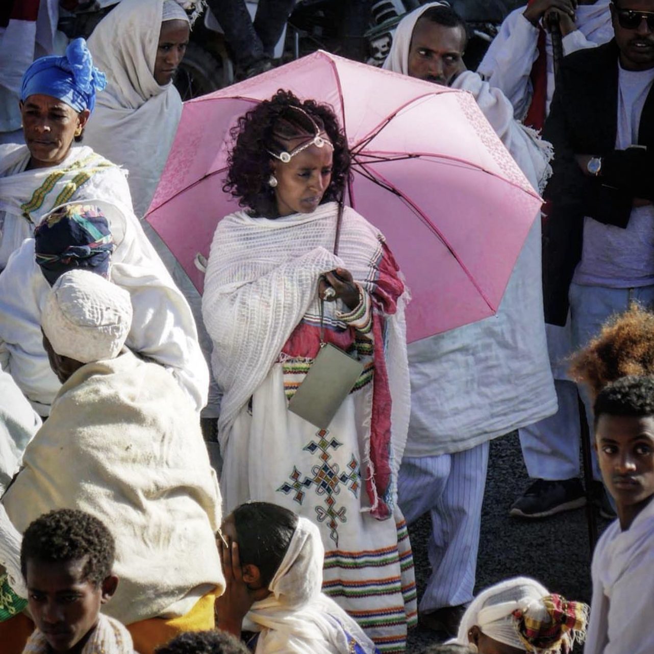 group-of-women-and-people-show-things-facts-about-ethiopia